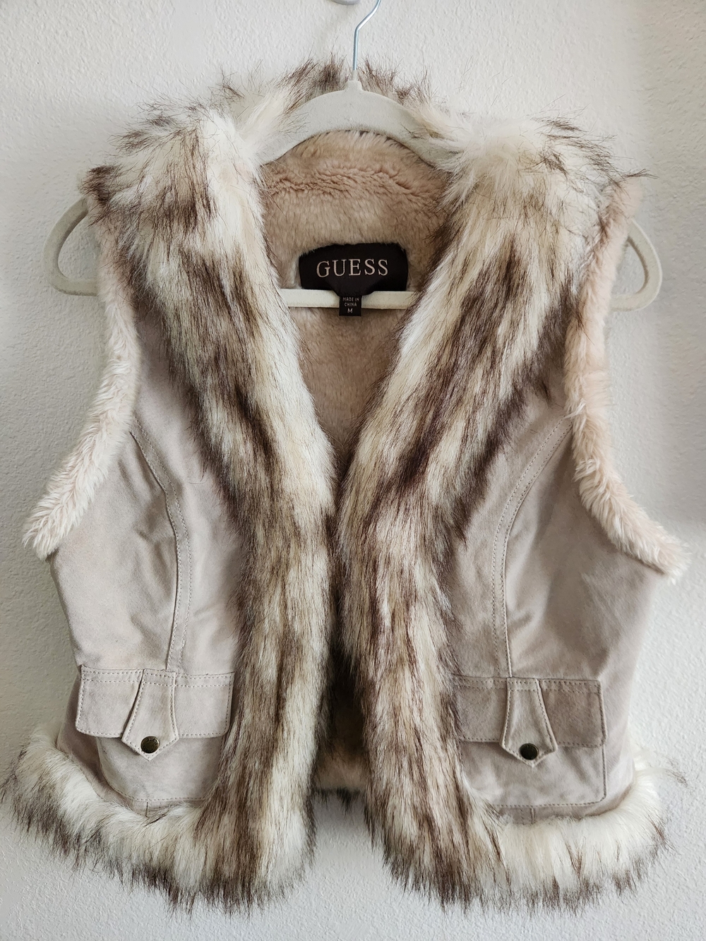 GUESS Women's Cream Faux Fur Trim Vest